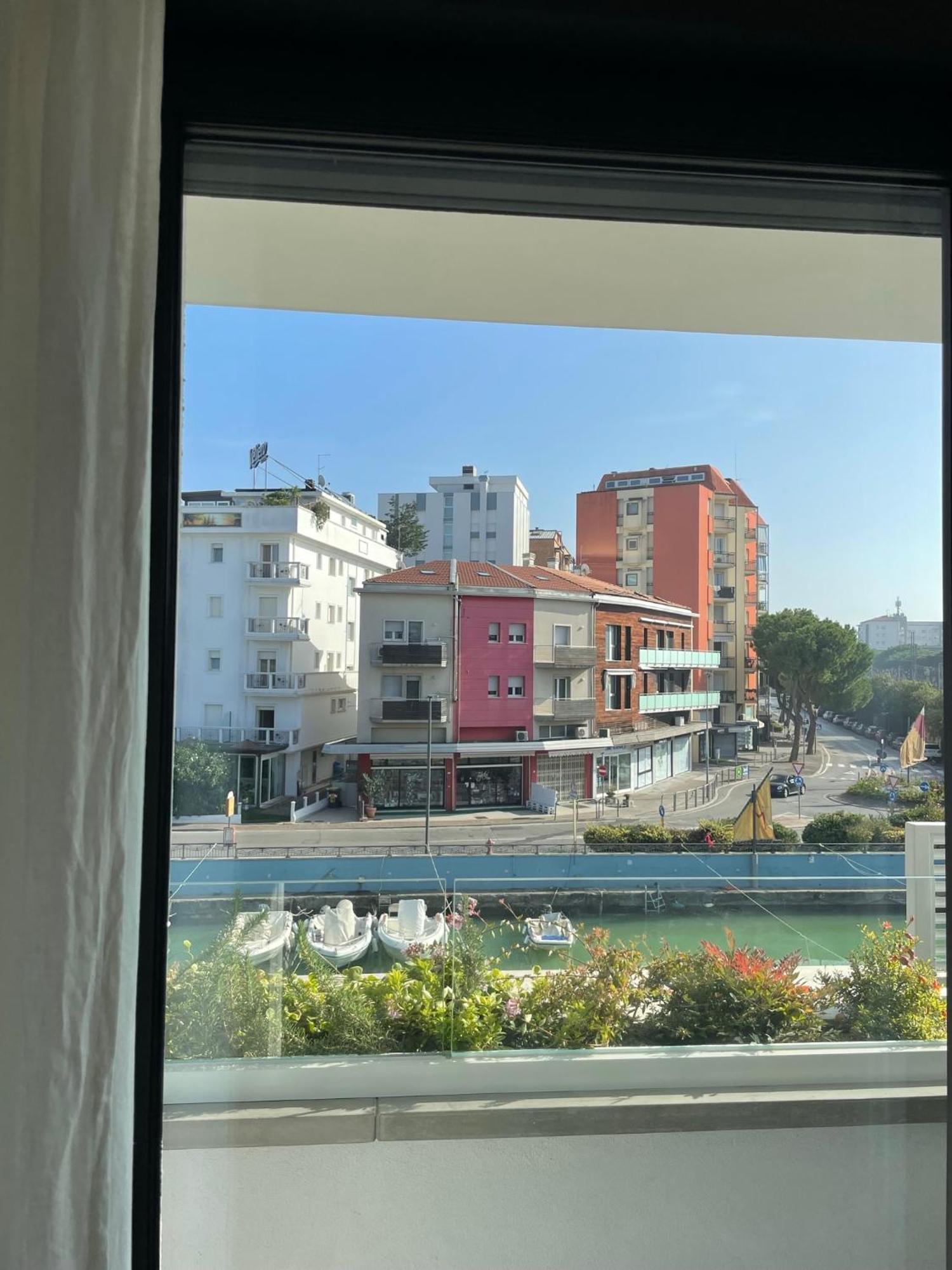 Appartamento La Torre del Porto Riccione Esterno foto